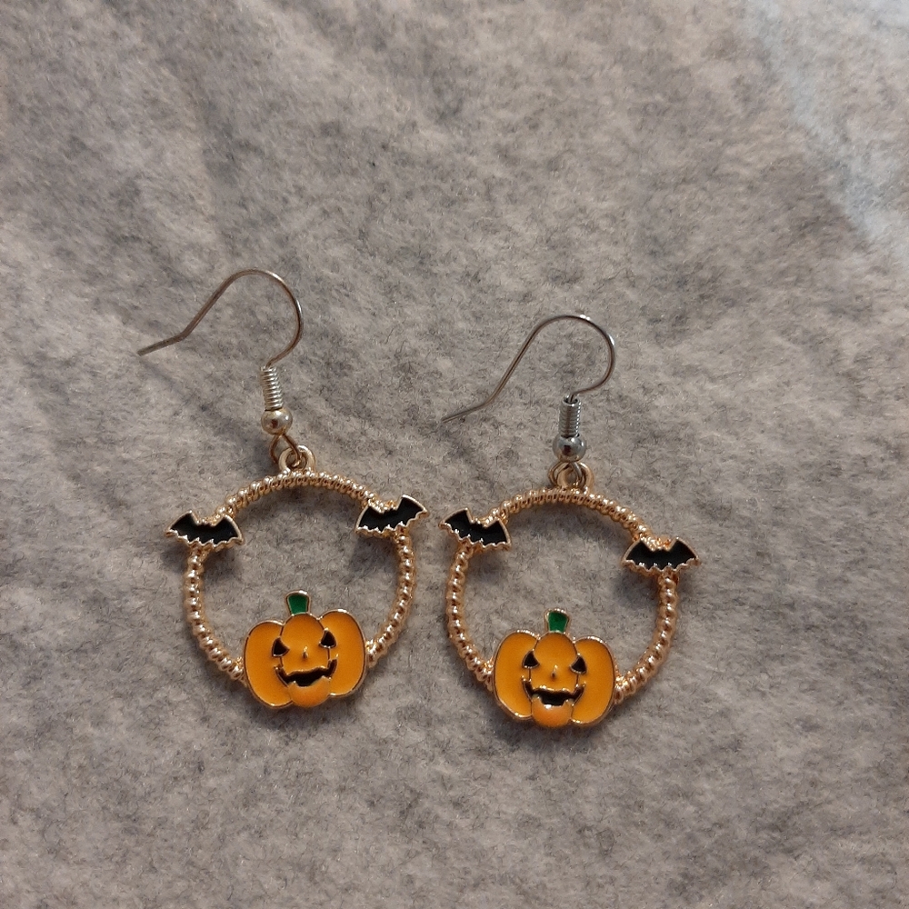 Pumpkin Bat Halloween Earrings new